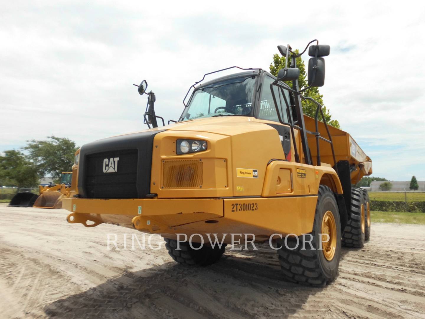 2020 Caterpillar 725C2TG Articulated Truck