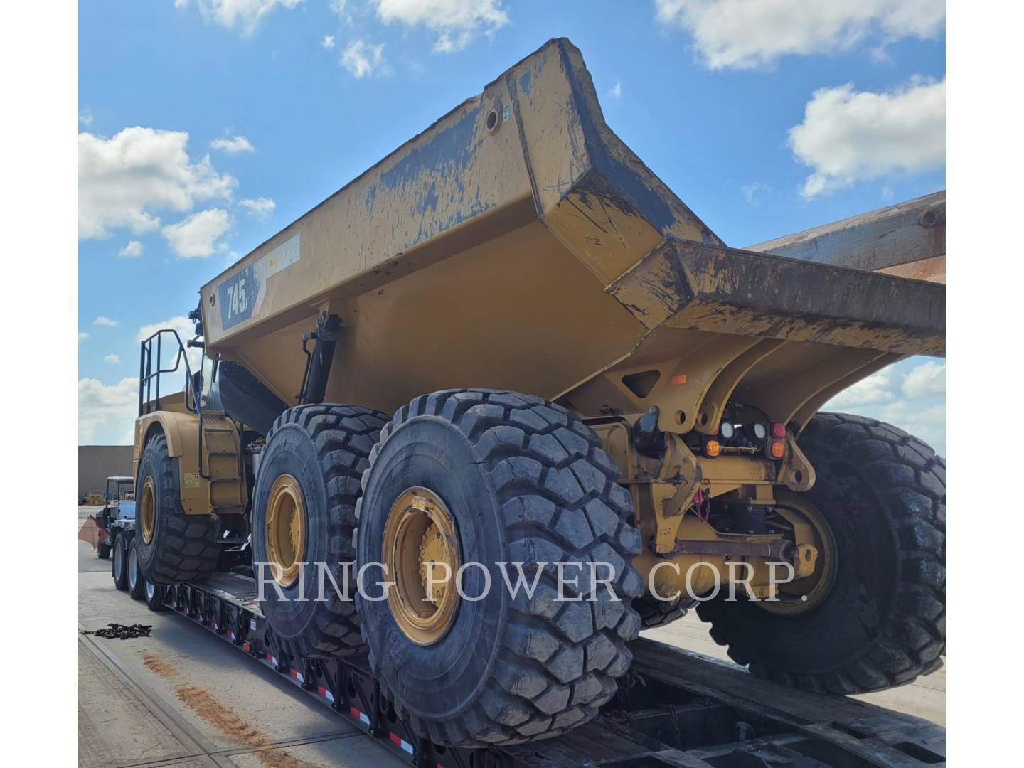 2019 Caterpillar 745 Articulated Truck