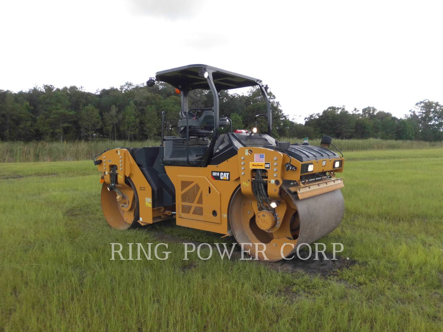 2017 Caterpillar CB10 Vibratory Double