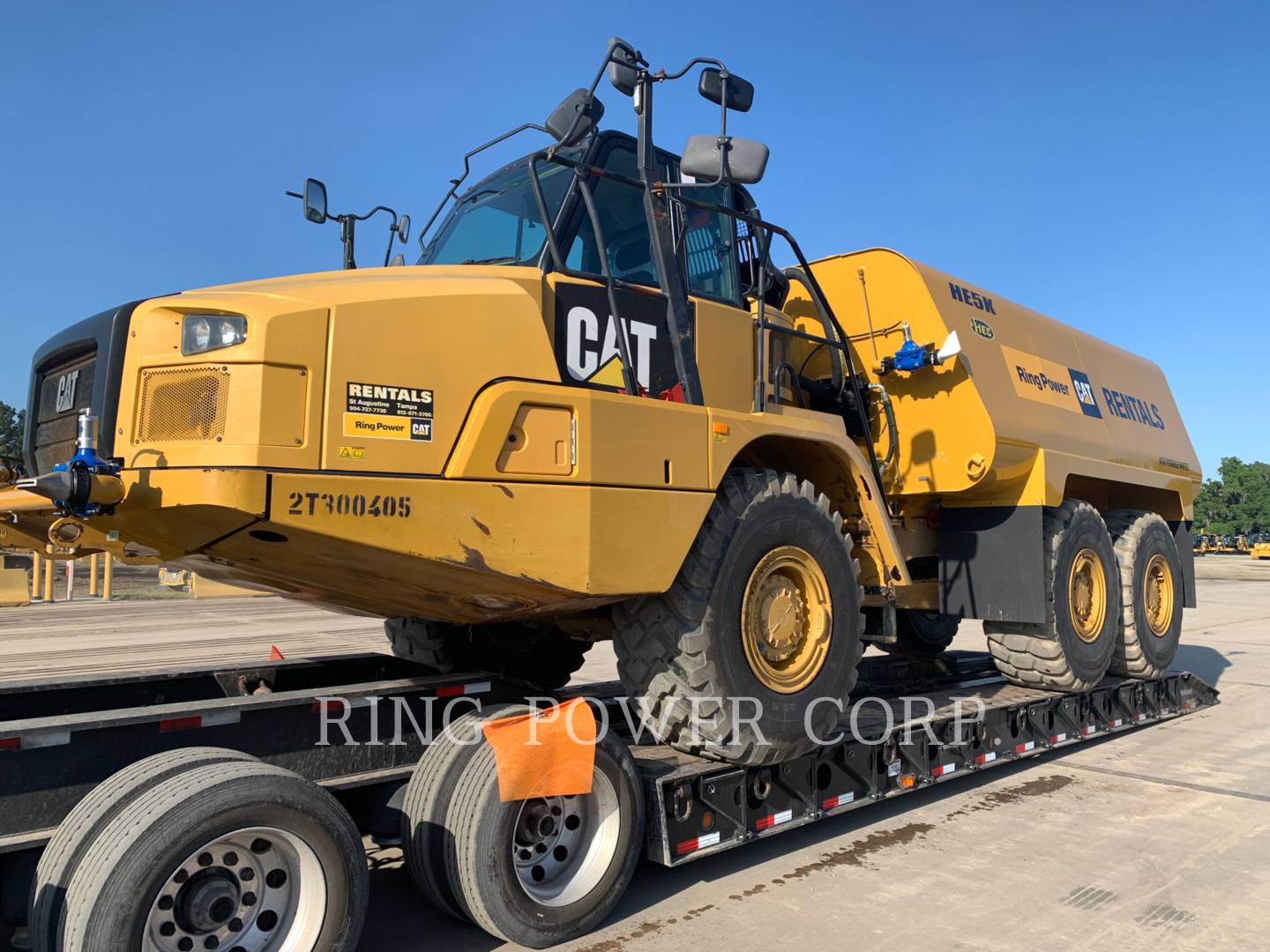 2018 Caterpillar 725C2WW Water Truck