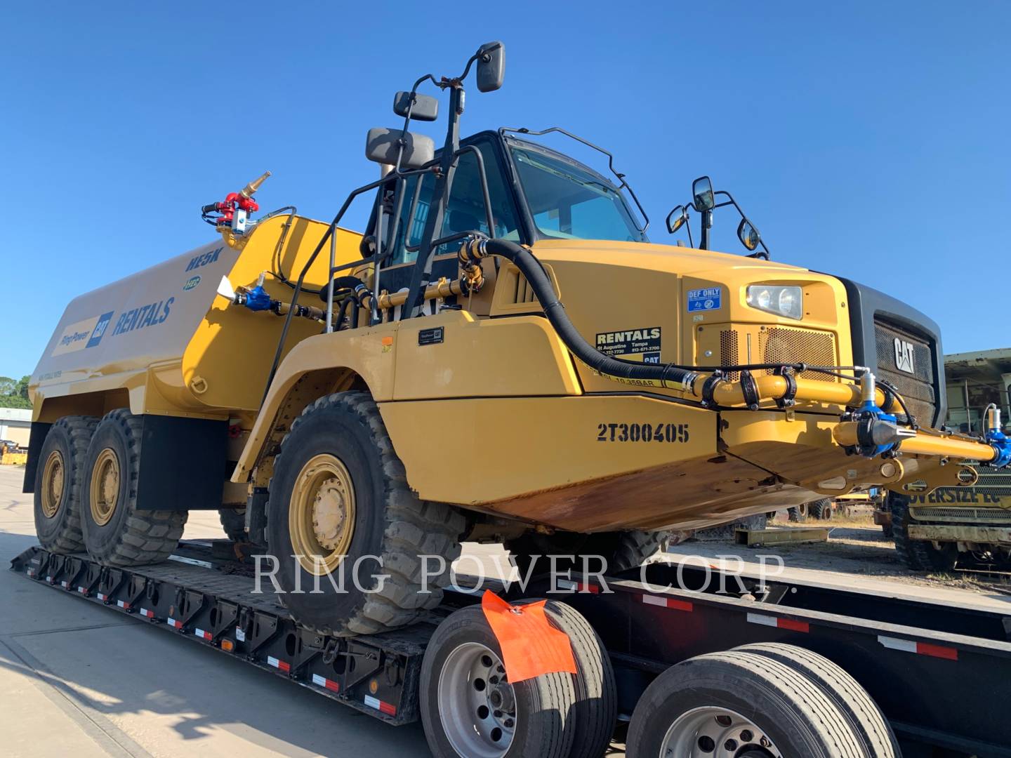 2018 Caterpillar 725C2WW Water Truck