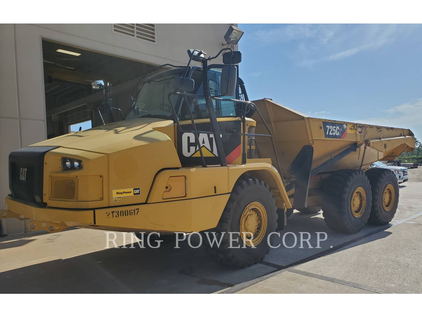 2018 Caterpillar 725C2TG Articulated Truck