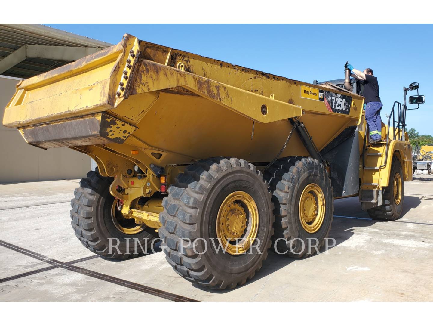 2018 Caterpillar 725C2TG Articulated Truck