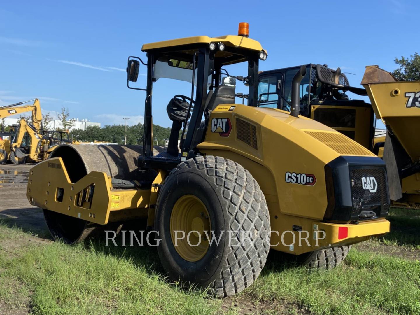 2021 Caterpillar CS10GC Vibratory Double