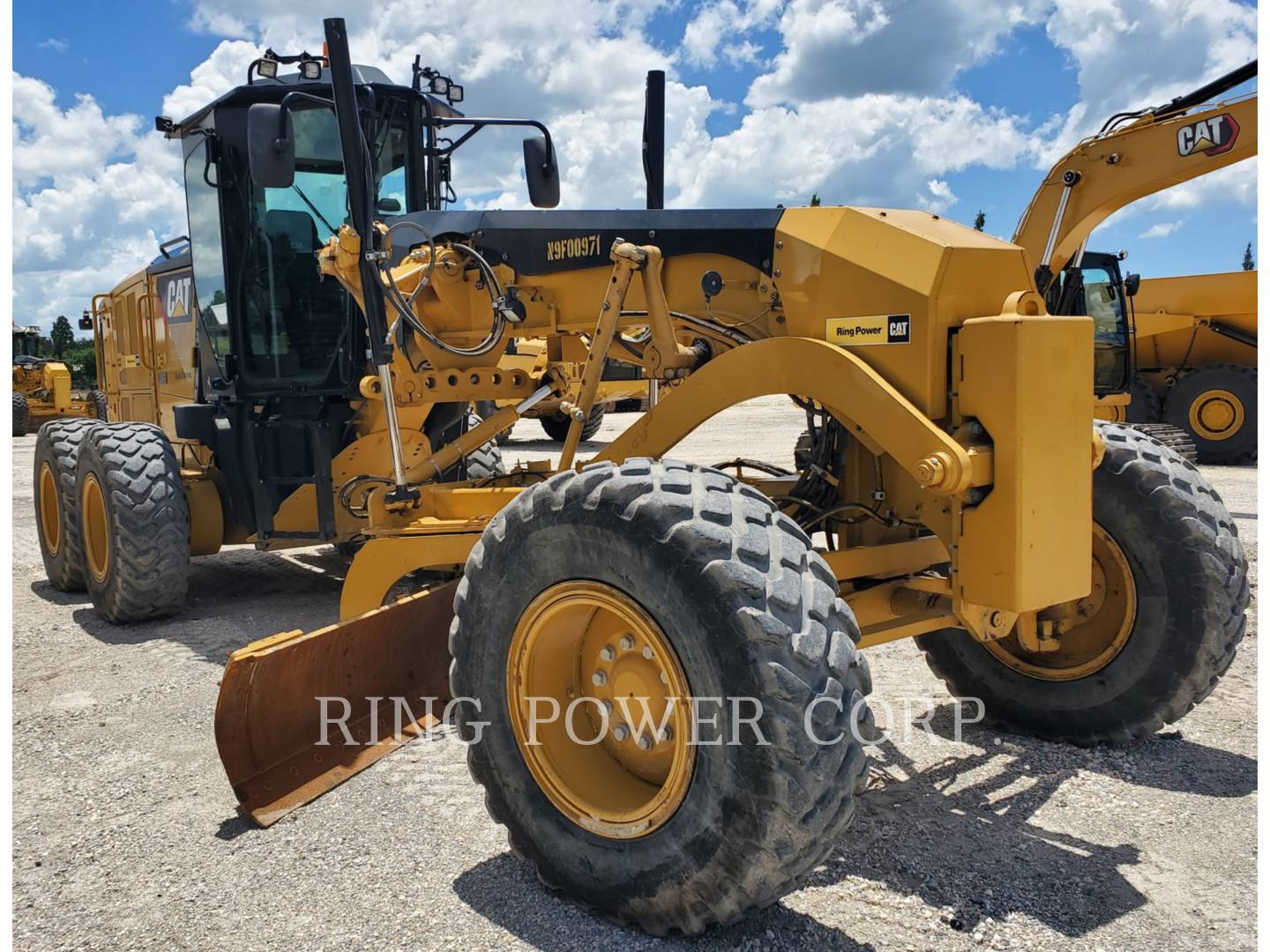 2018 Caterpillar 12M3EW Grader - Road