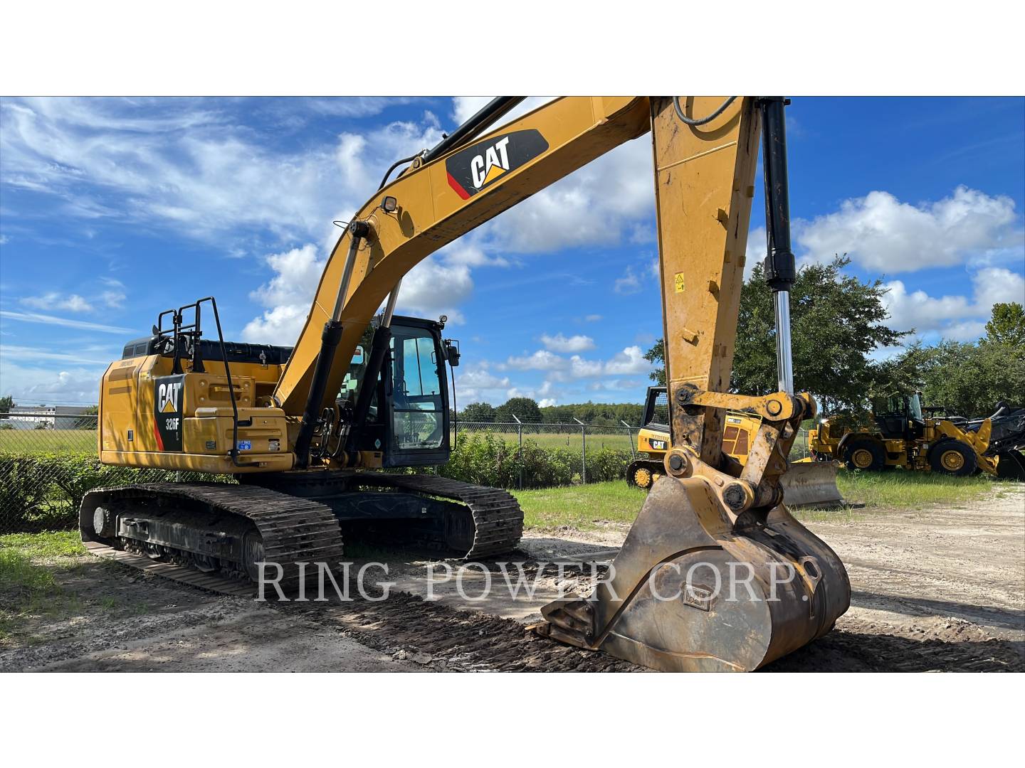 2019 Caterpillar 326FLTHUMB Excavator