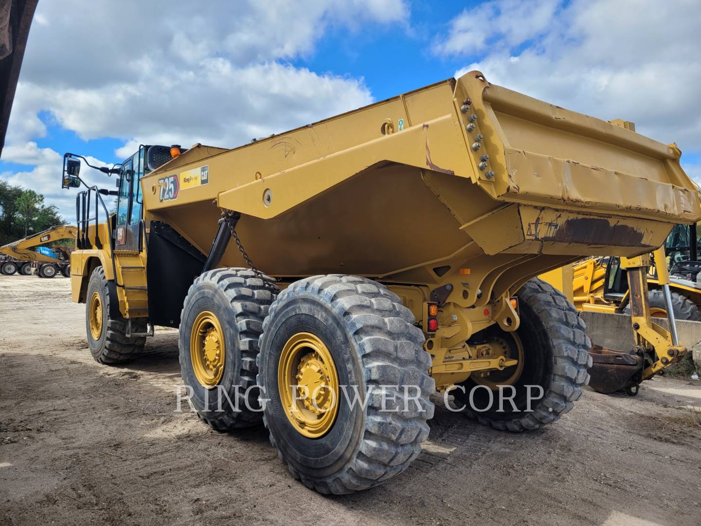 2021 Caterpillar 725WW Water Truck