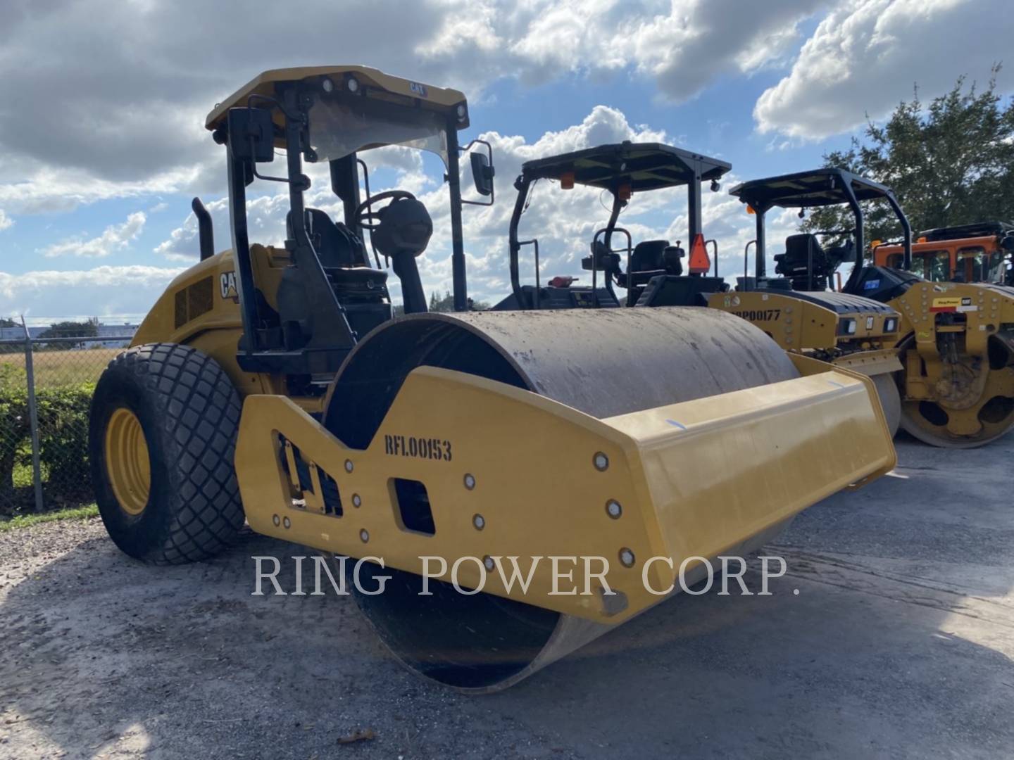 2021 Caterpillar CS11GC Vibratory Double