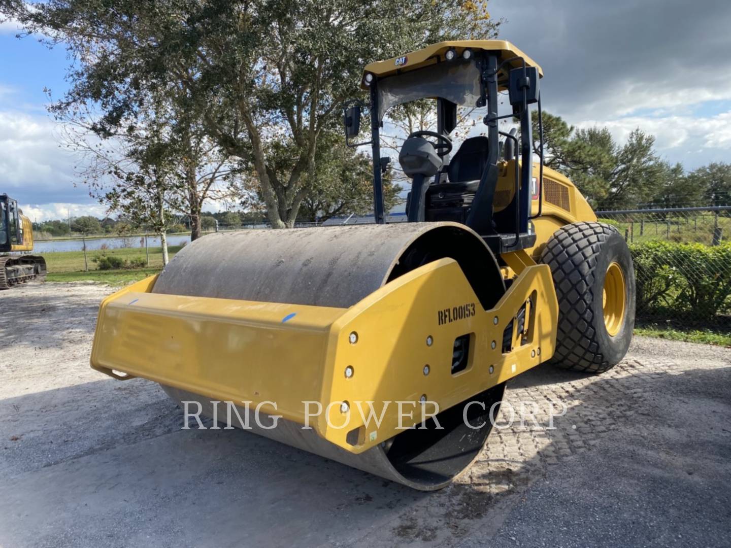 2021 Caterpillar CS11GC Vibratory Double