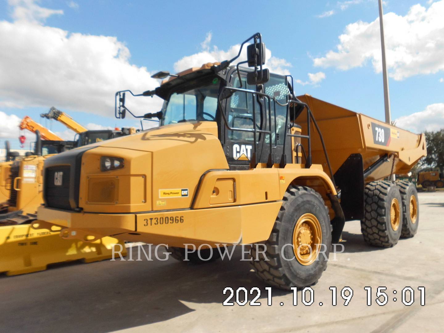 2020 Caterpillar 730TG Articulated Truck