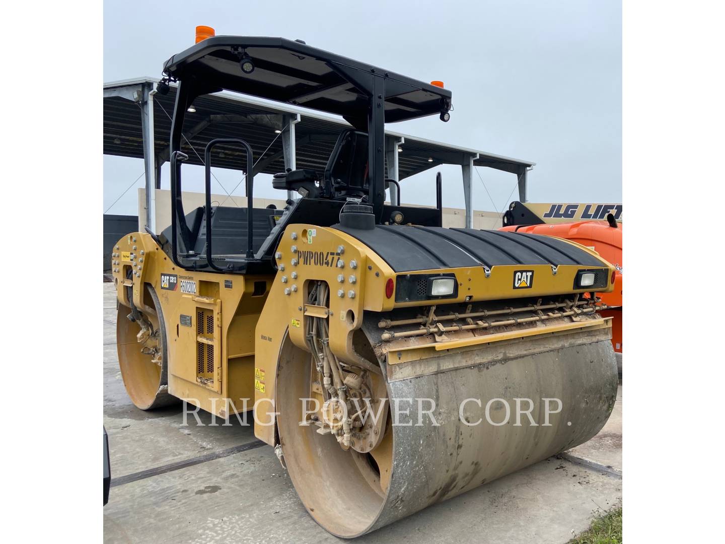 2020 Caterpillar CB13 Vibratory Double