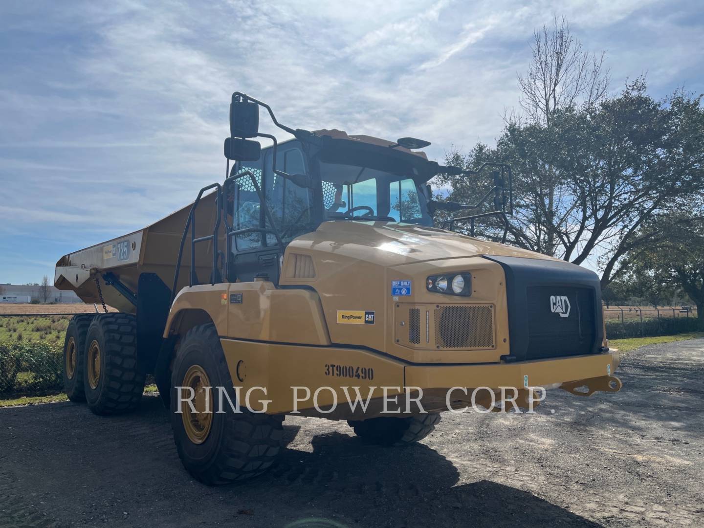 2022 Caterpillar 725WW Water Truck