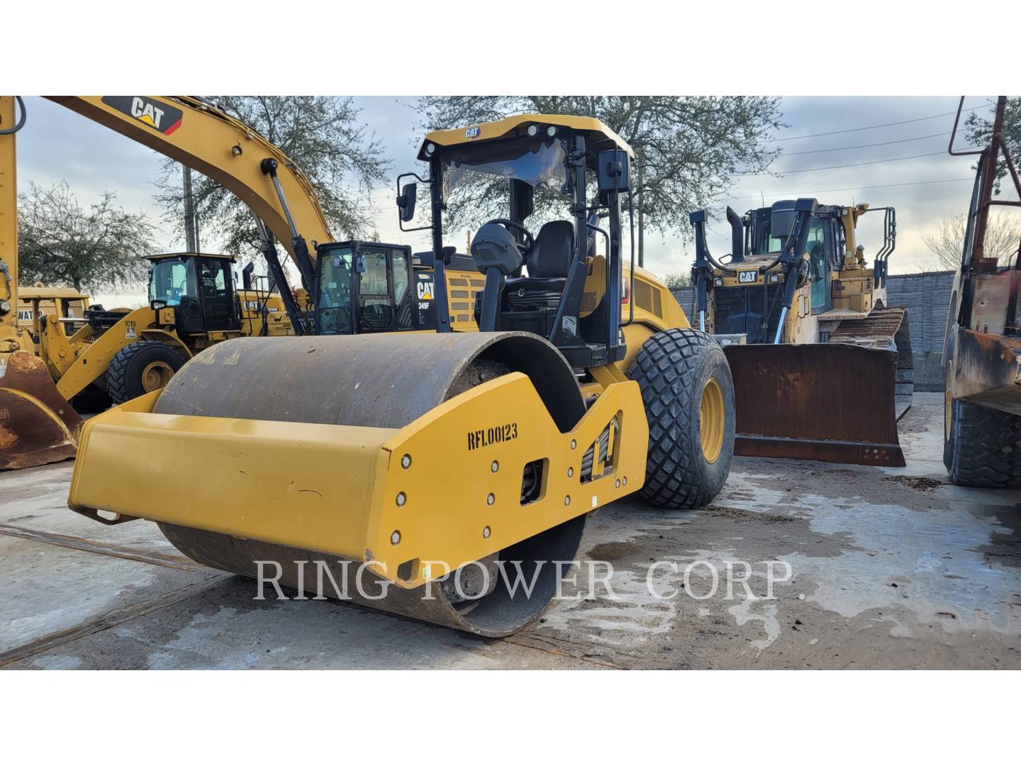 2021 Caterpillar CS11GC Vibratory Double