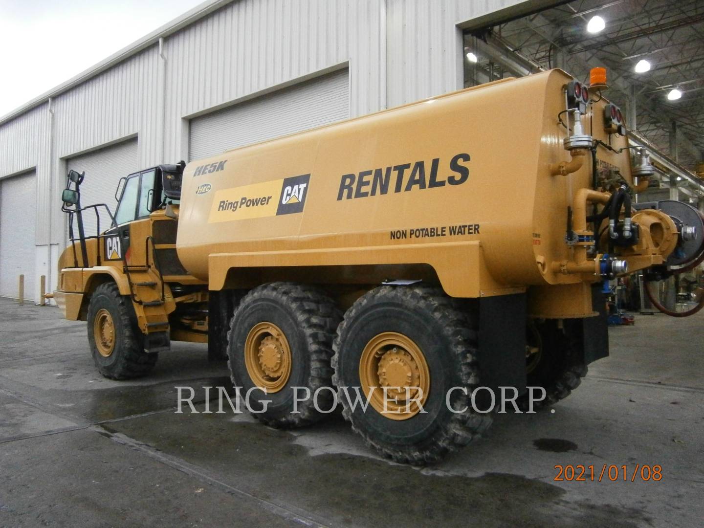 2019 Caterpillar 725C2WW Water Truck