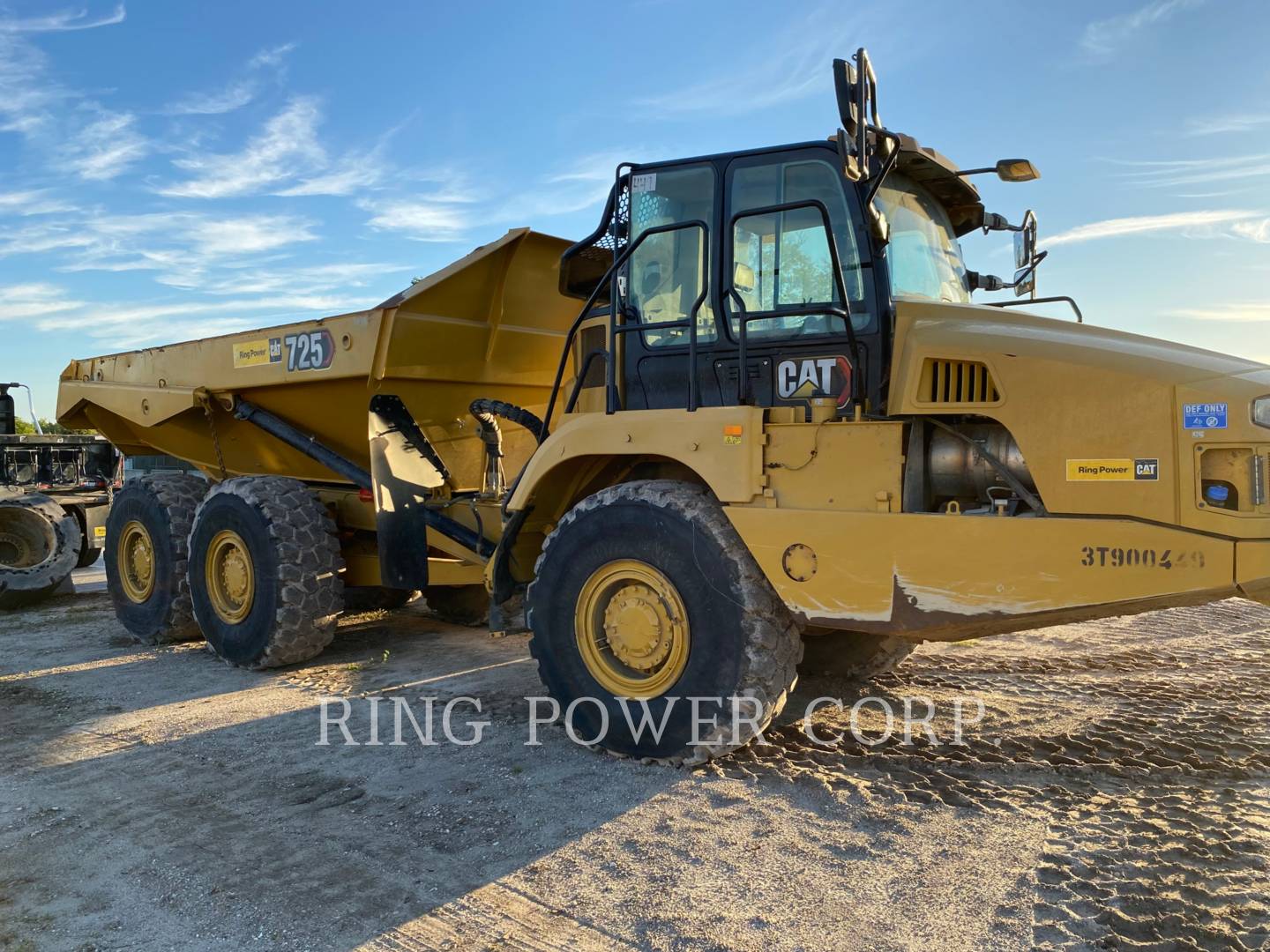 2021 Caterpillar 725WW Water Truck