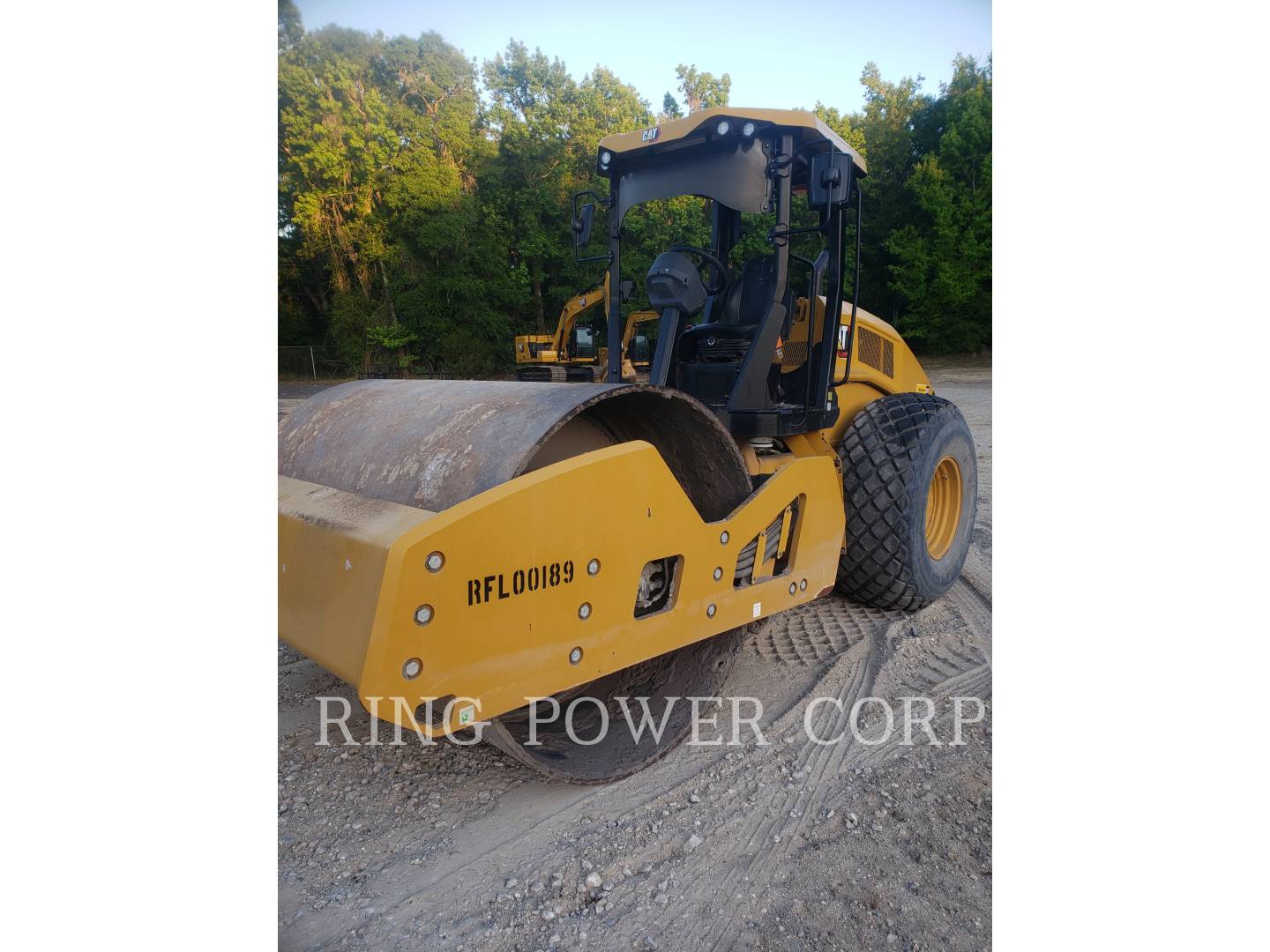 2022 Caterpillar CS11GC Vibratory Double