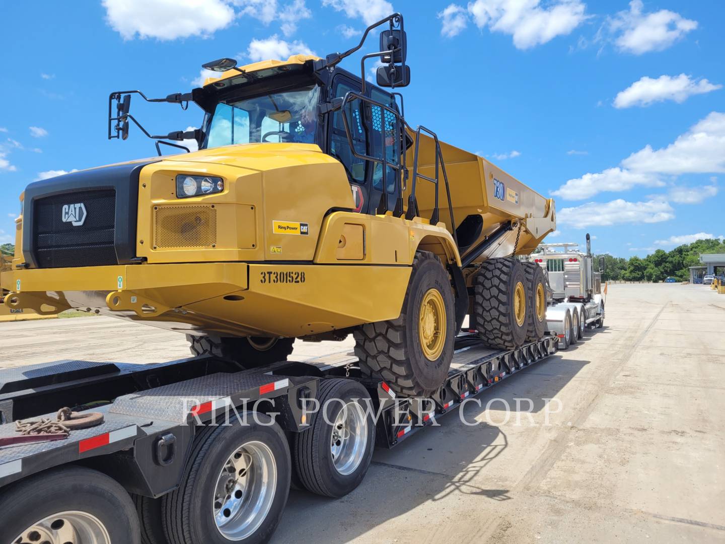 2021 Caterpillar 730 Articulated Truck