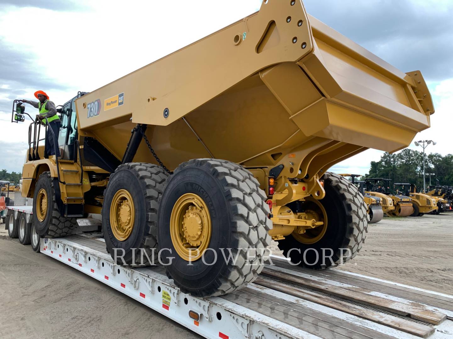 2021 Caterpillar 730TG Articulated Truck