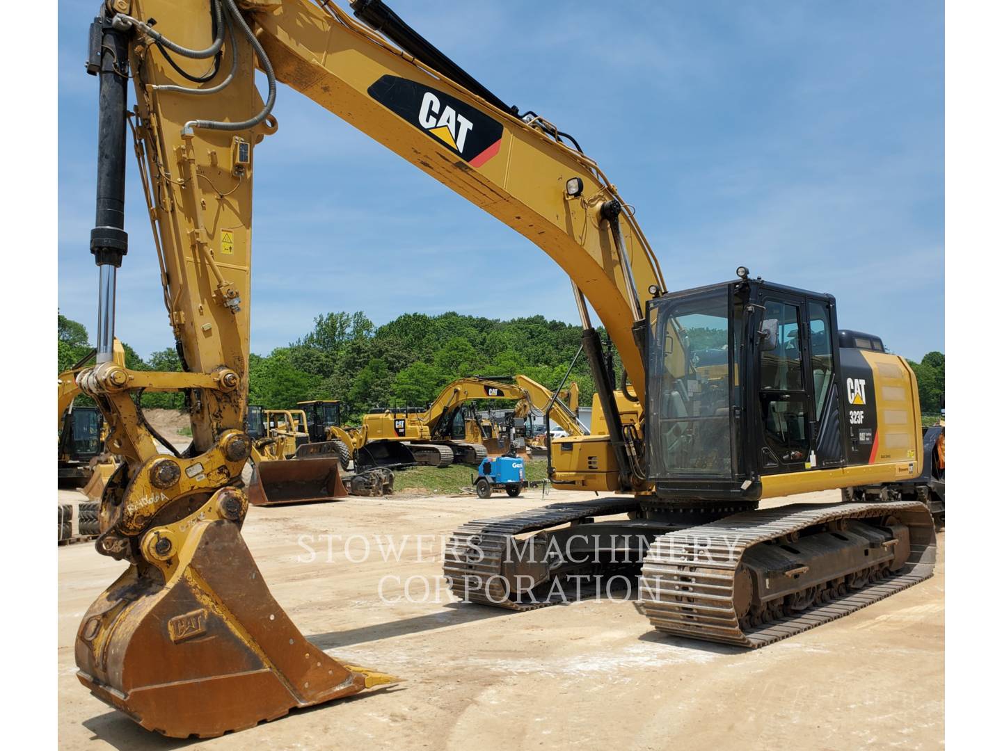 2016 Caterpillar 323F Excavator