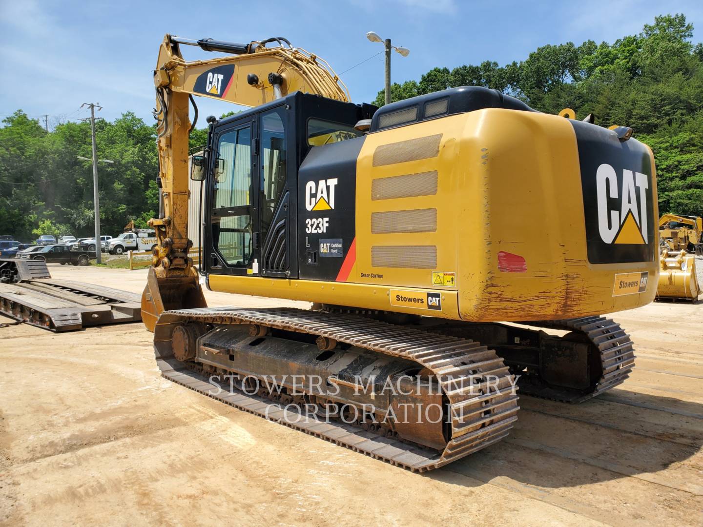 2016 Caterpillar 323F Excavator