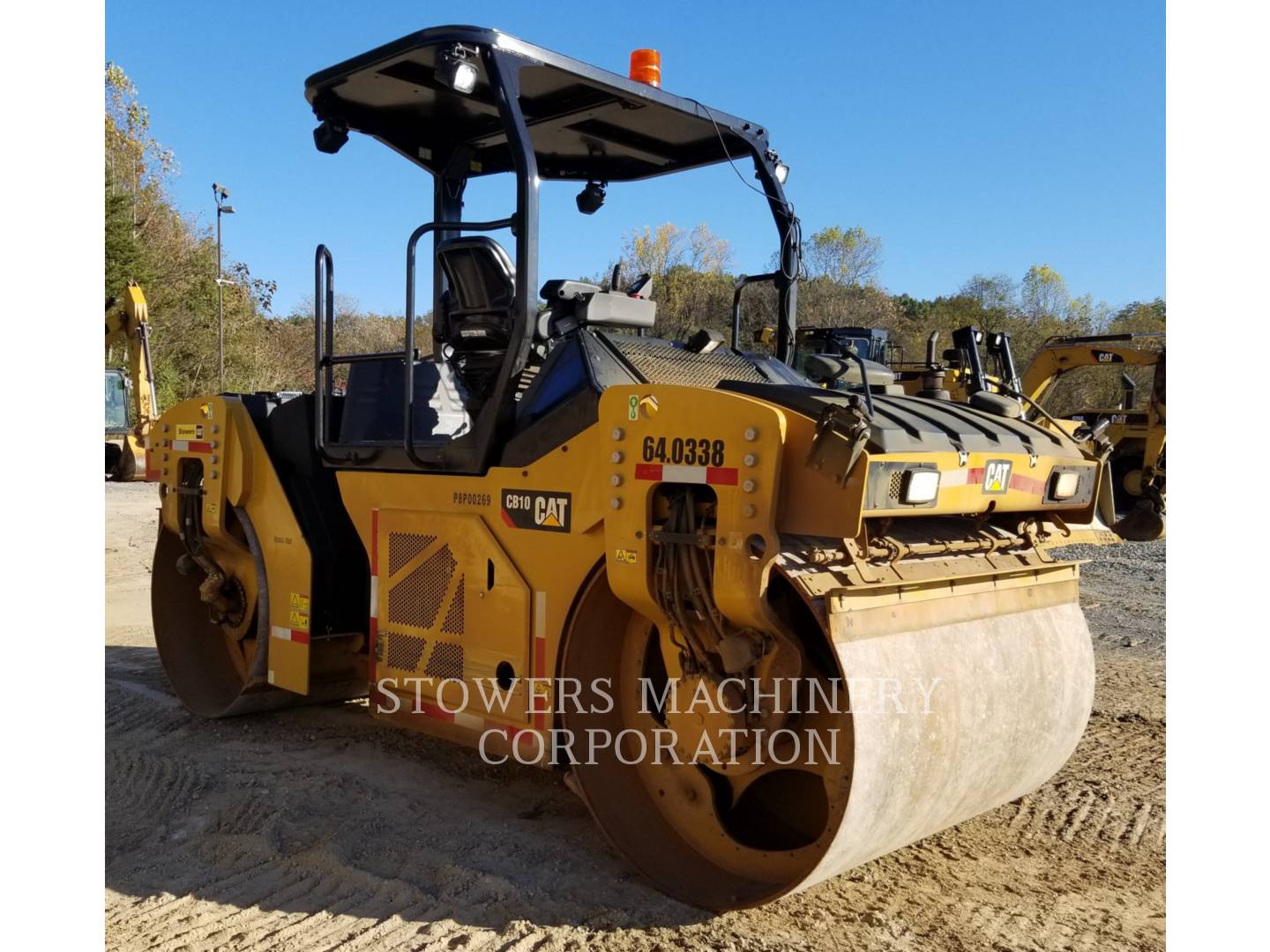 2018 Caterpillar CB10 Vibratory Double