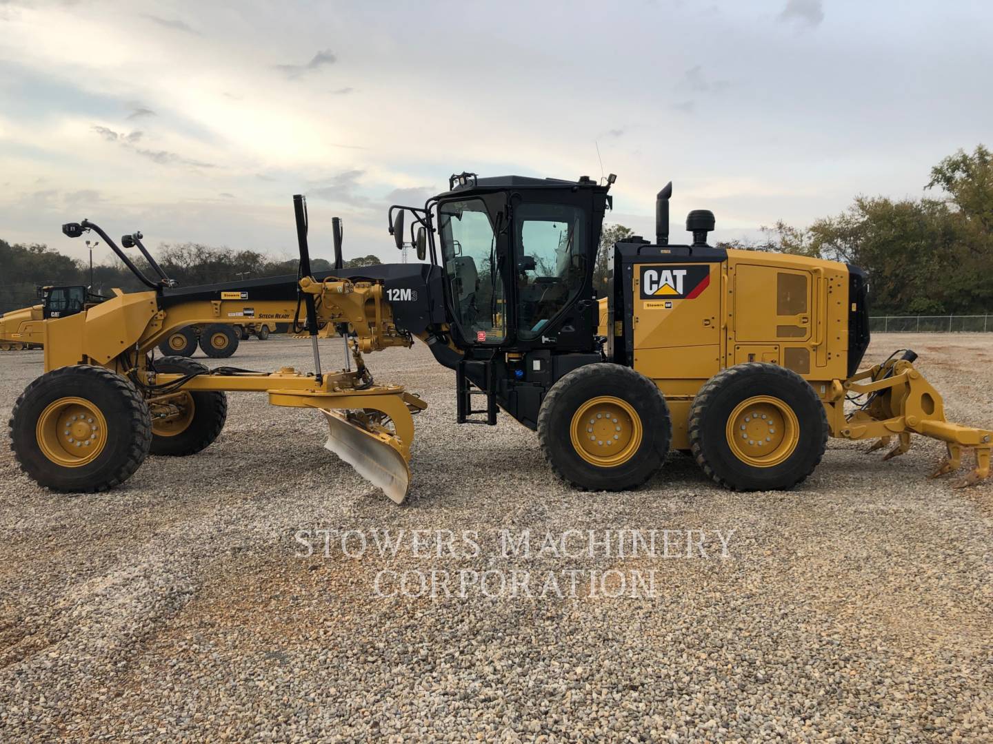 2019 Caterpillar 12M3 BR Grader - Road