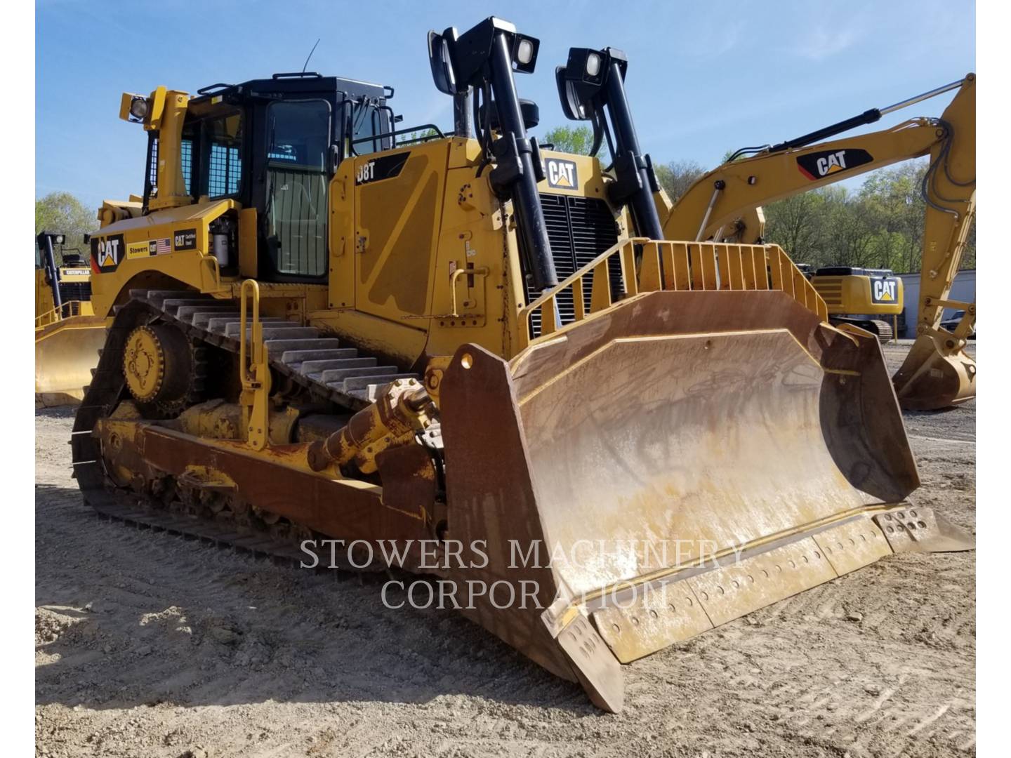 2017 Caterpillar D8T Dozer