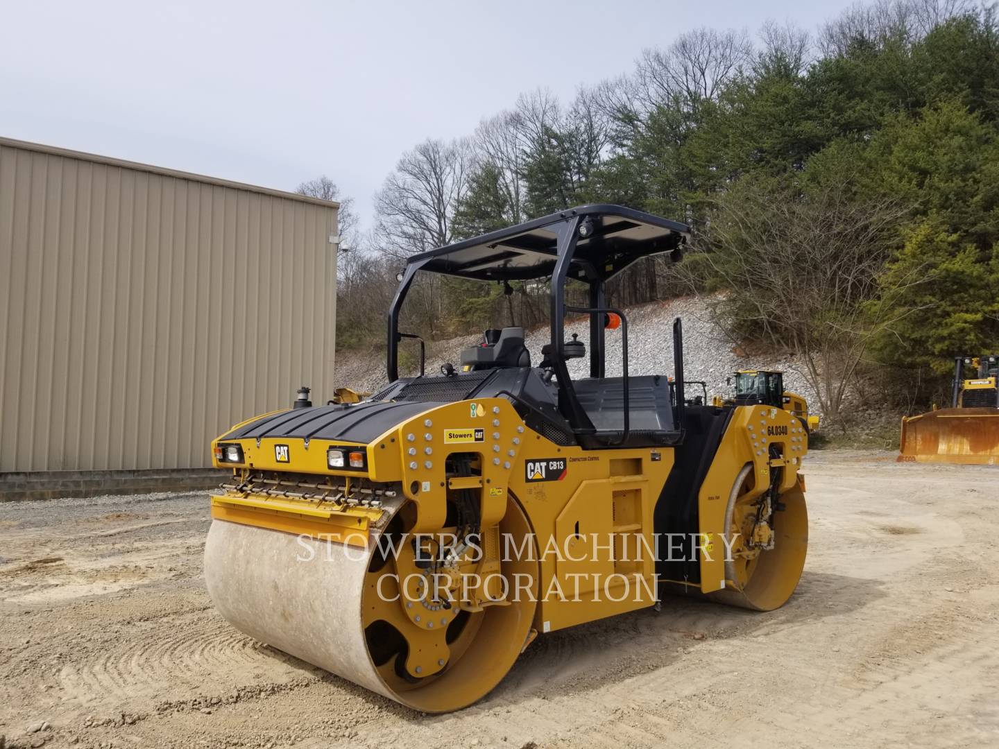 2019 Caterpillar CB13 Vibratory Double