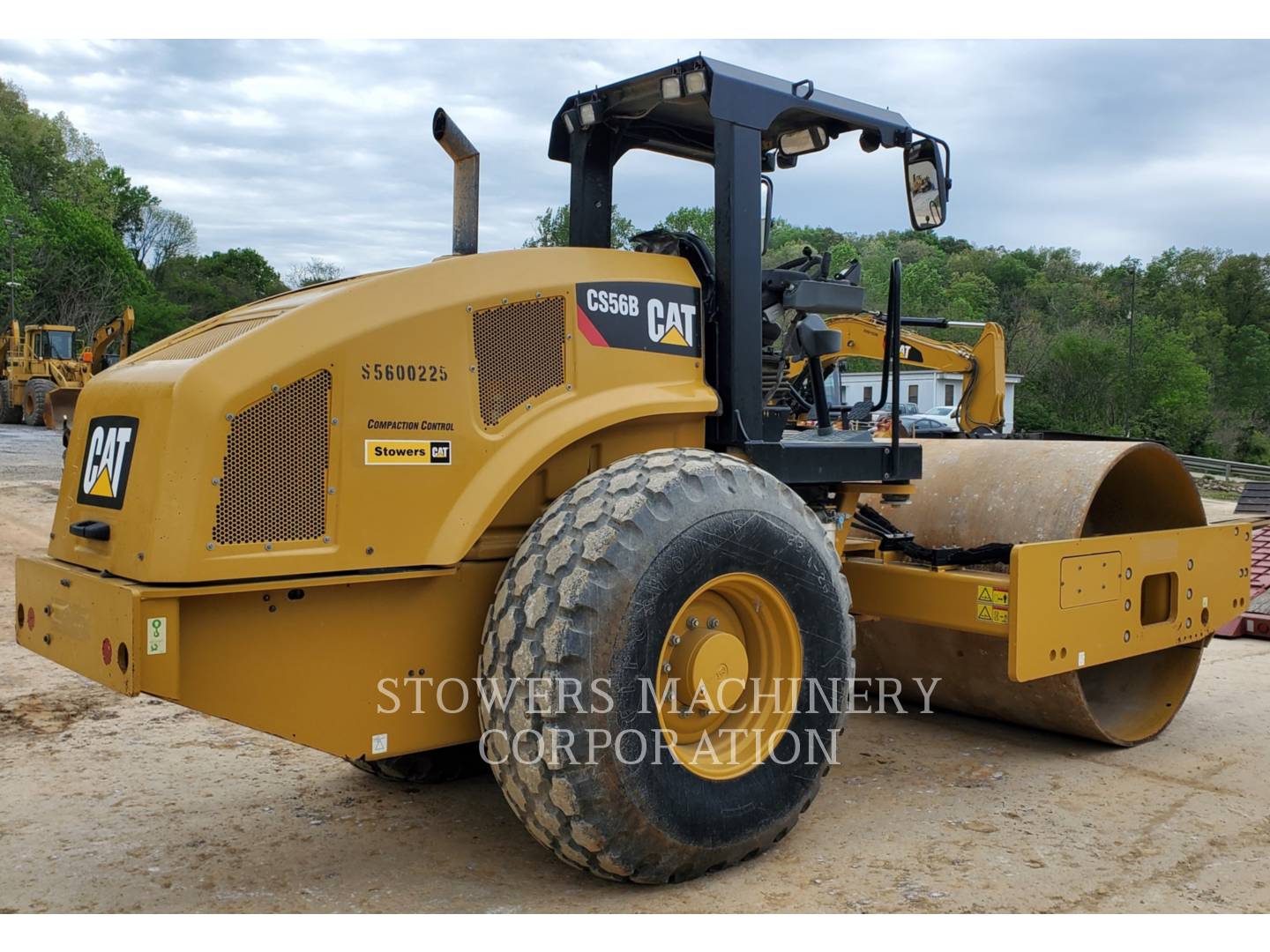 2016 Caterpillar CS56 Vibratory Single