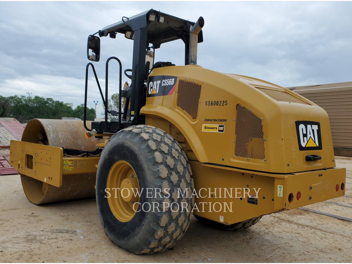 2016 Caterpillar CS56 Vibratory Single