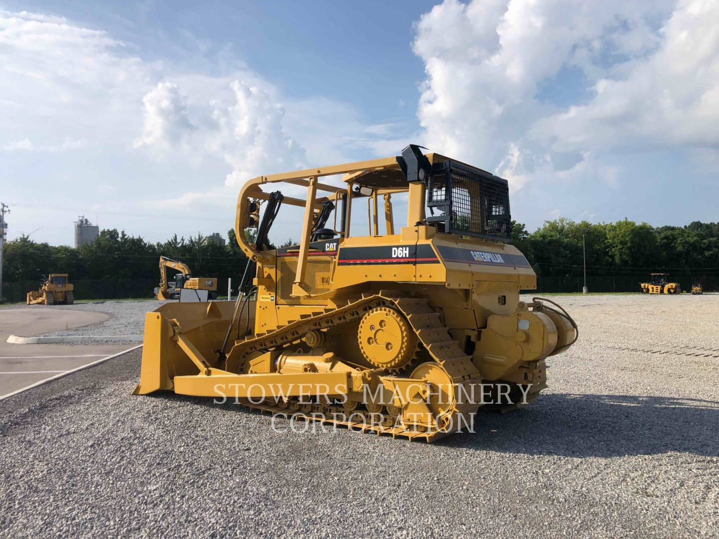 1986 Caterpillar D6H Dozer