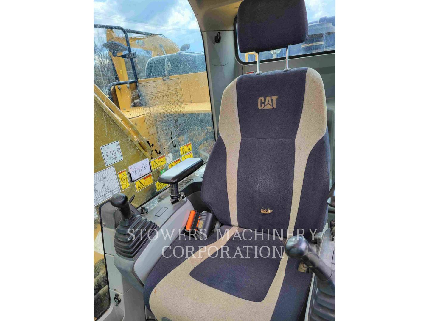 2017 Caterpillar 320F Excavator