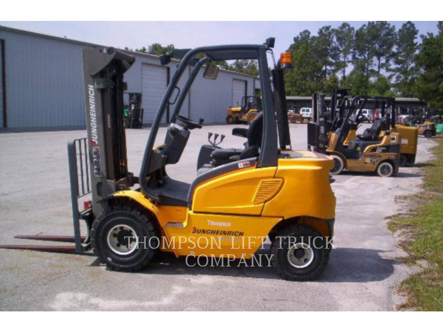 2006 Misc DFG425S Forklift