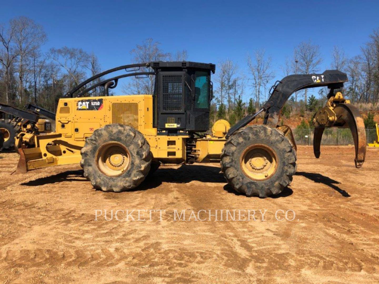 2015 Caterpillar 525D Skidder