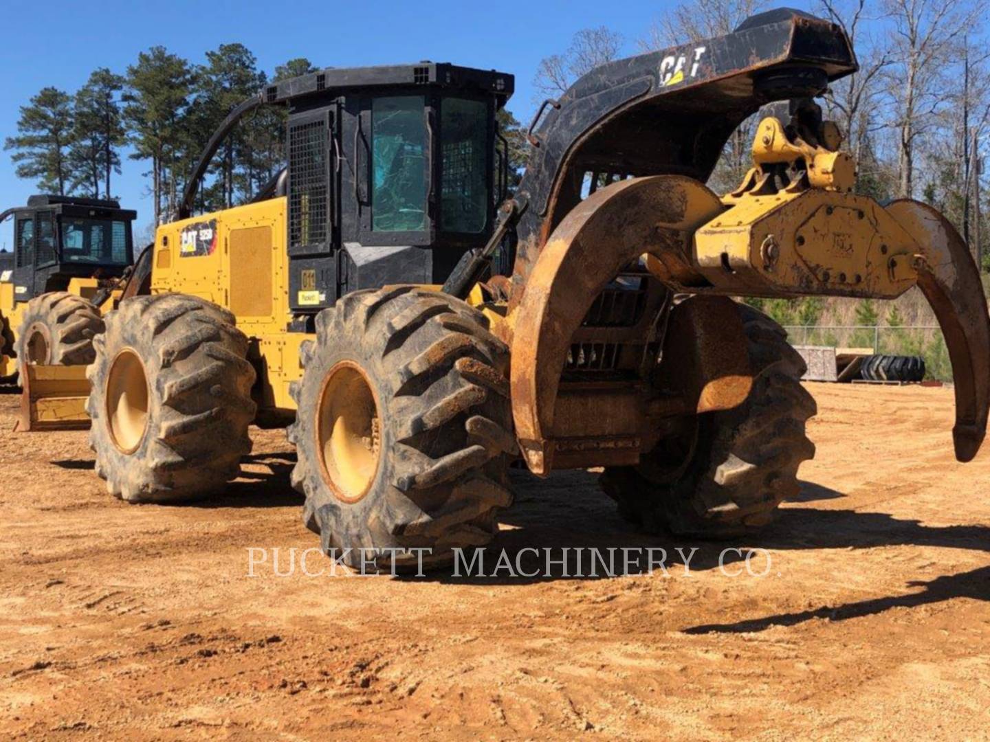 2015 Caterpillar 525D Skidder