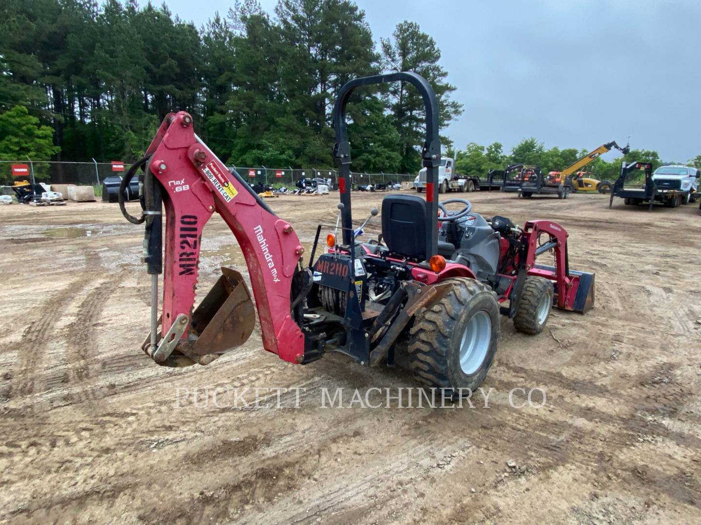 2016 Mahindra MAX26 Tractor