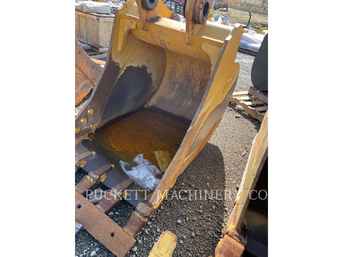 Caterpillar CAT BUCKET- HD 42 1.52 YD3 (B)- 320 Bucket