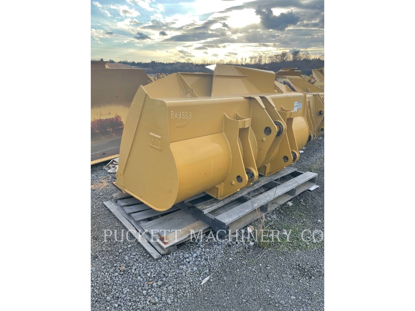 Caterpillar CAT BUCKET- GP 3.2 YD3- 930M Bucket