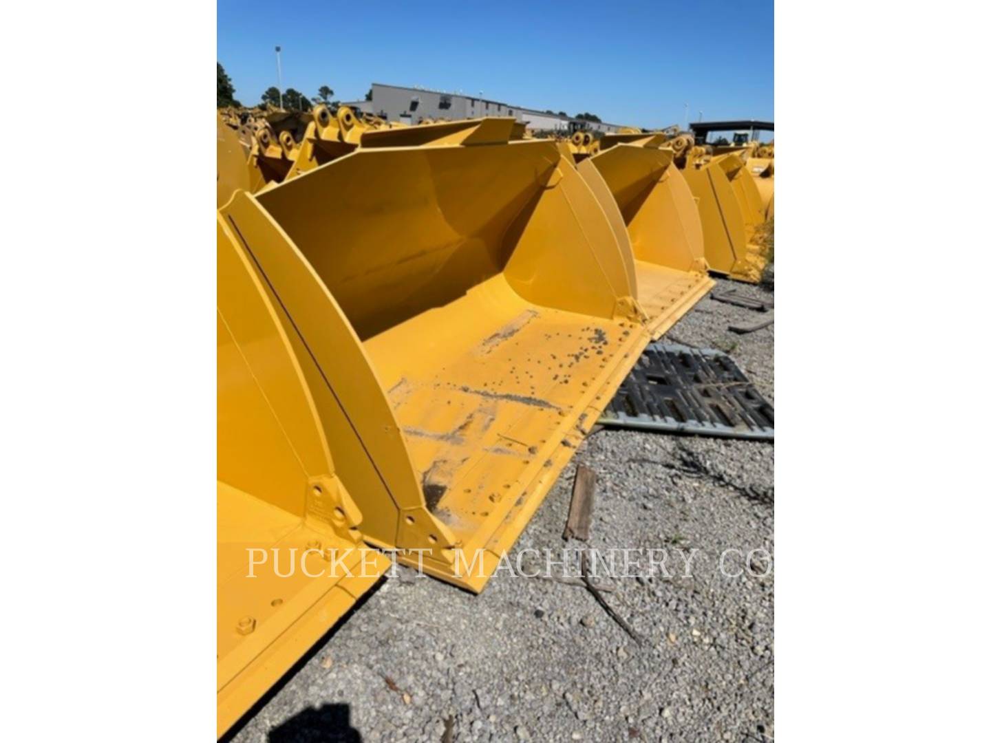 Caterpillar CAT BUCKET- GP 3.5 YD3- 938M Bucket