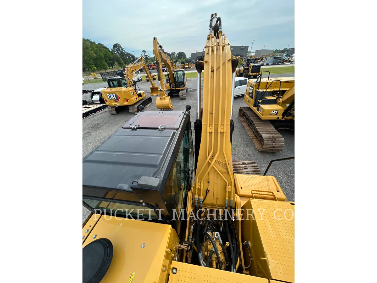 2017 Caterpillar 320FL Excavator