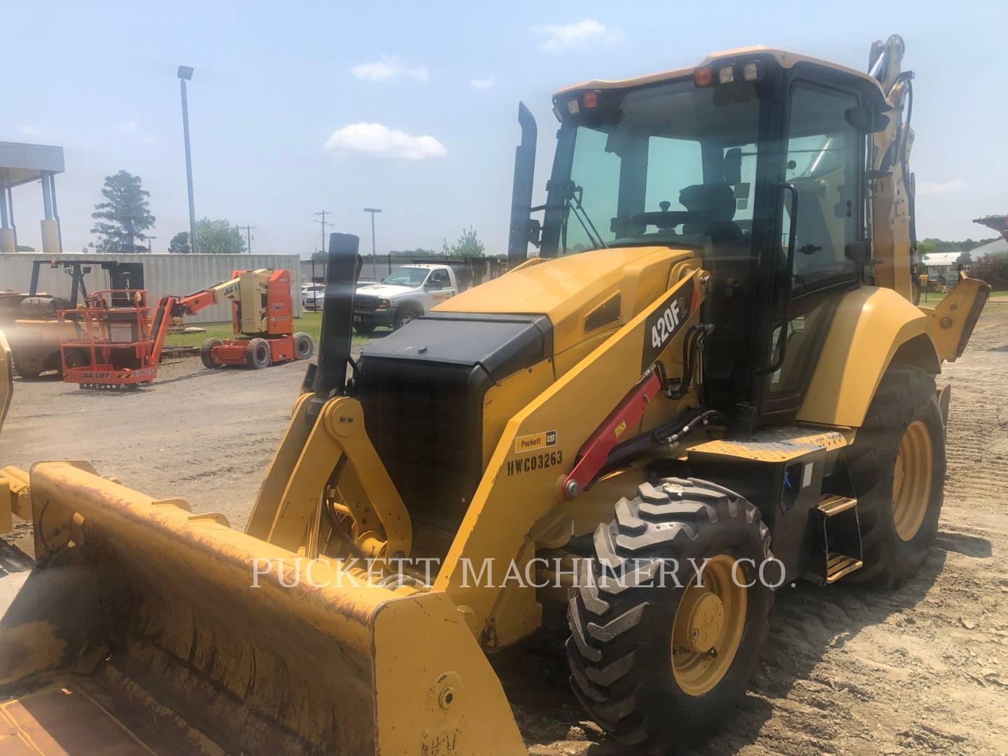 2018 Caterpillar 420 F 2 Tractor Loader Backhoe