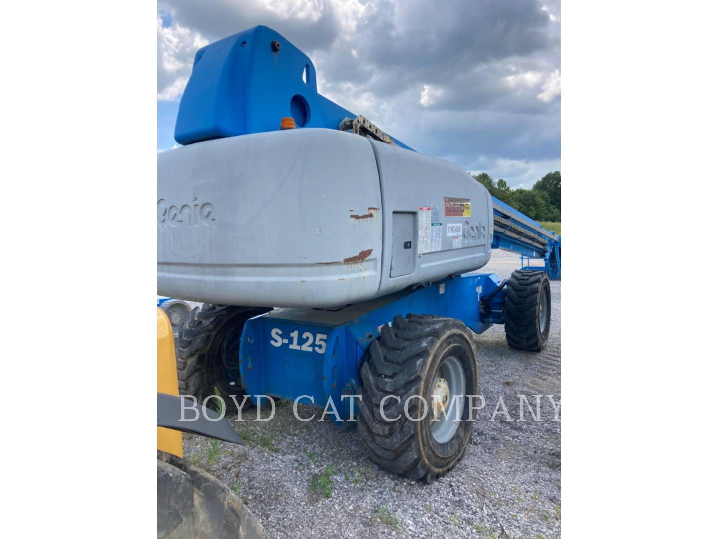 2011 Genie S125 JD Lift Truck