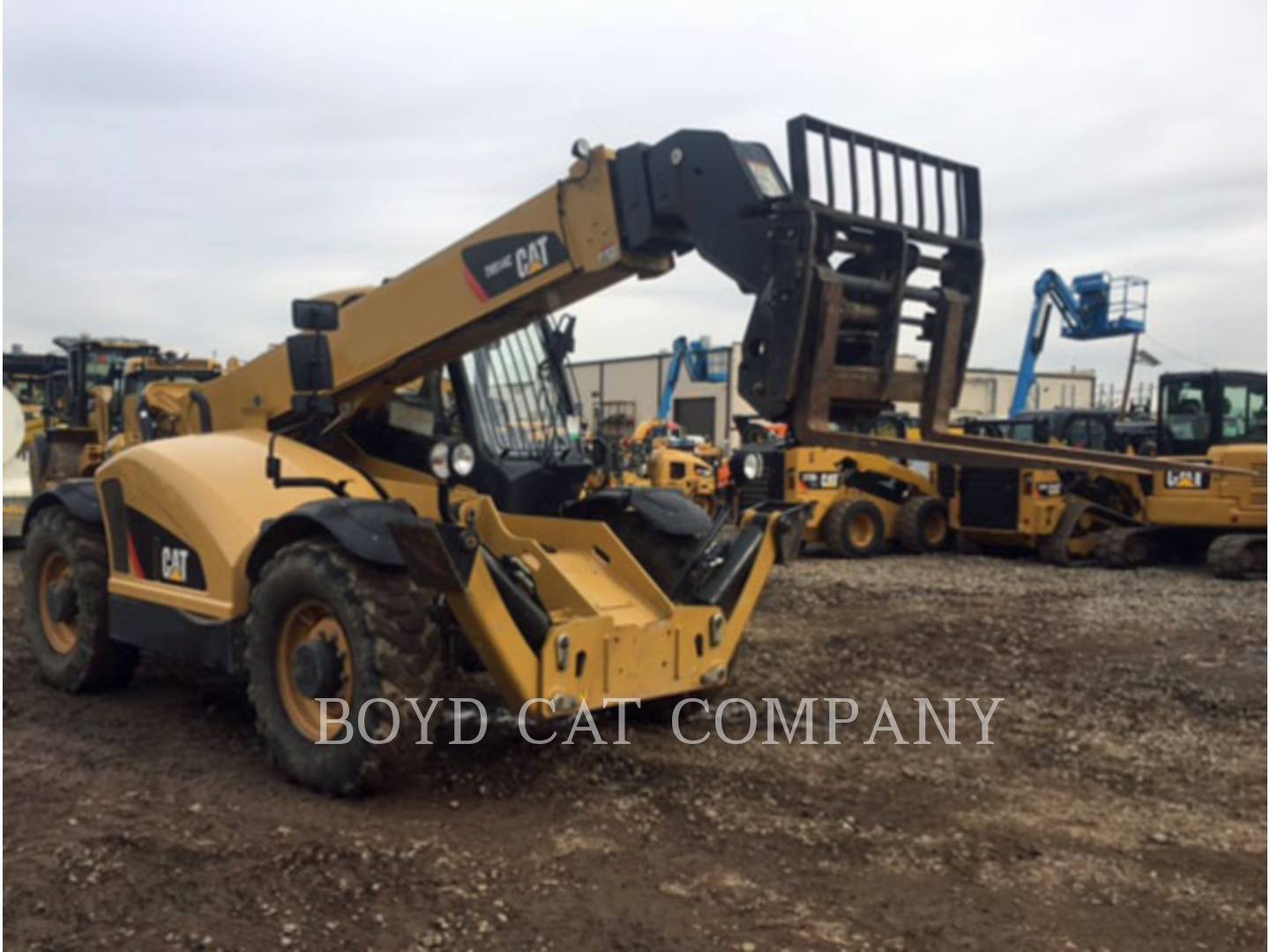 2015 Caterpillar TH514C TeleHandler