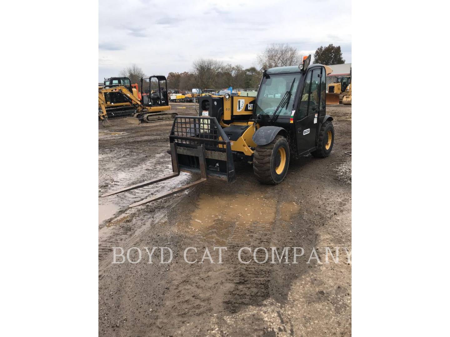 2015 Caterpillar TH255C TeleHandler