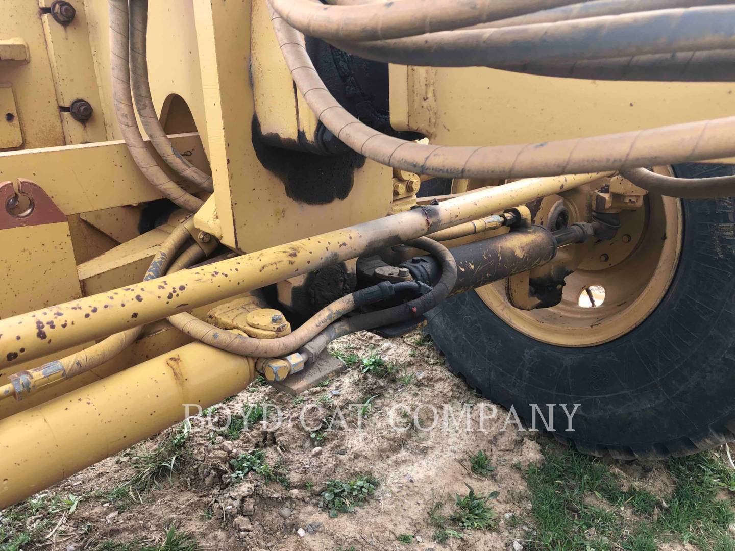 1997 Caterpillar 140HNA Grader - Road