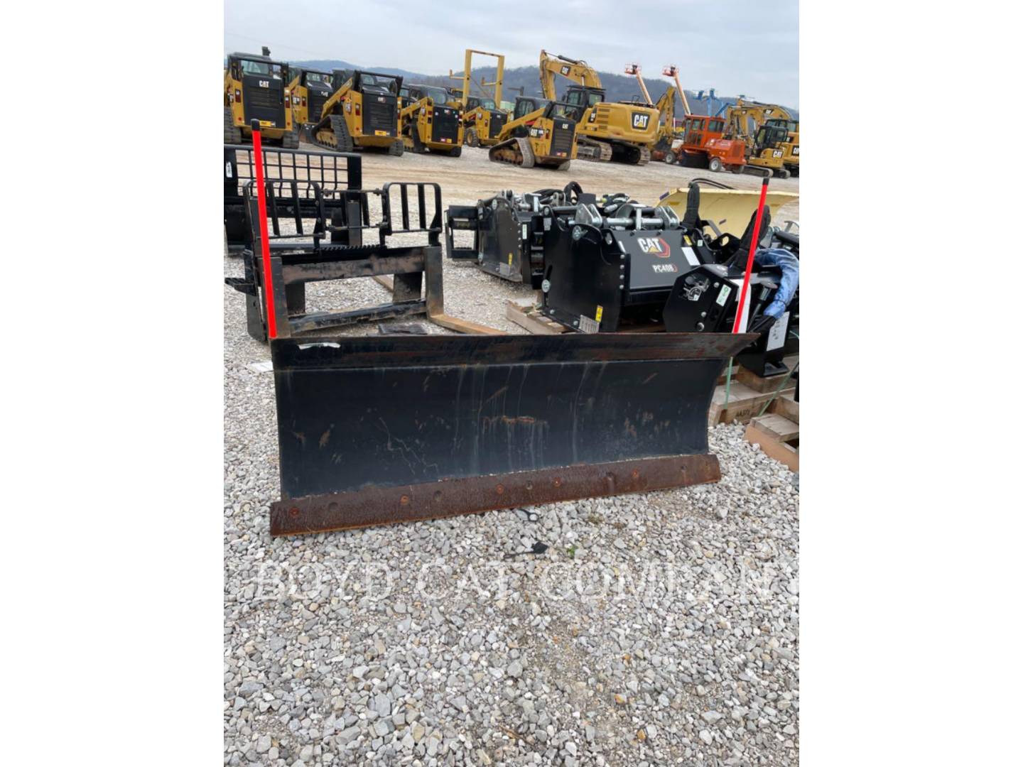 Caterpillar SSL SNOW PLOW Misc