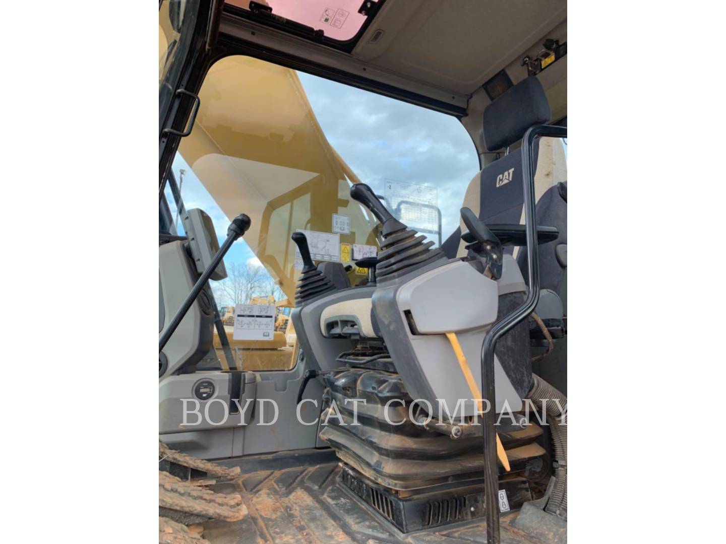 2018 Caterpillar 330F Excavator