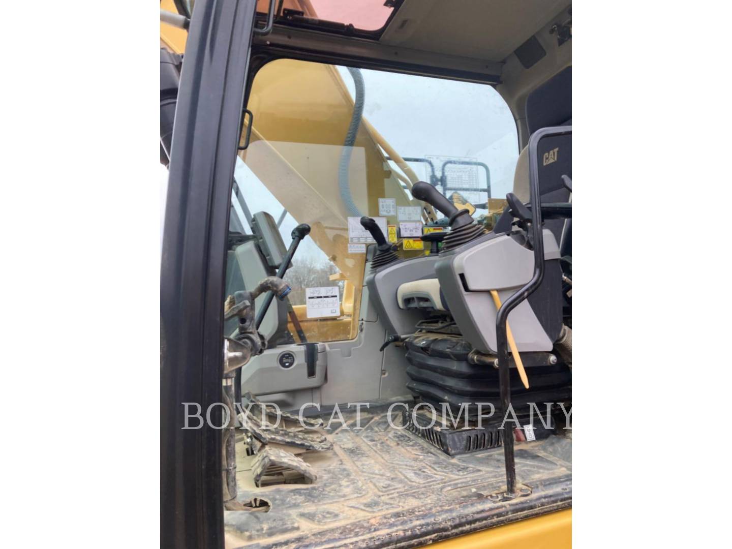 2015 Caterpillar 329FL Excavator