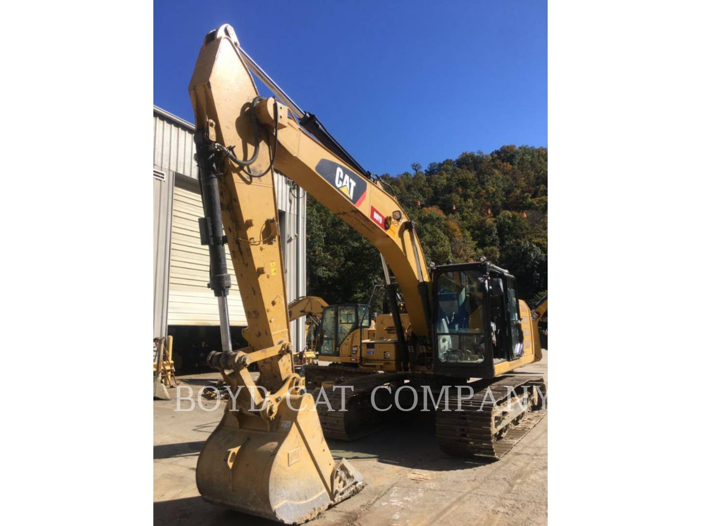 2016 Caterpillar 323FL Excavator