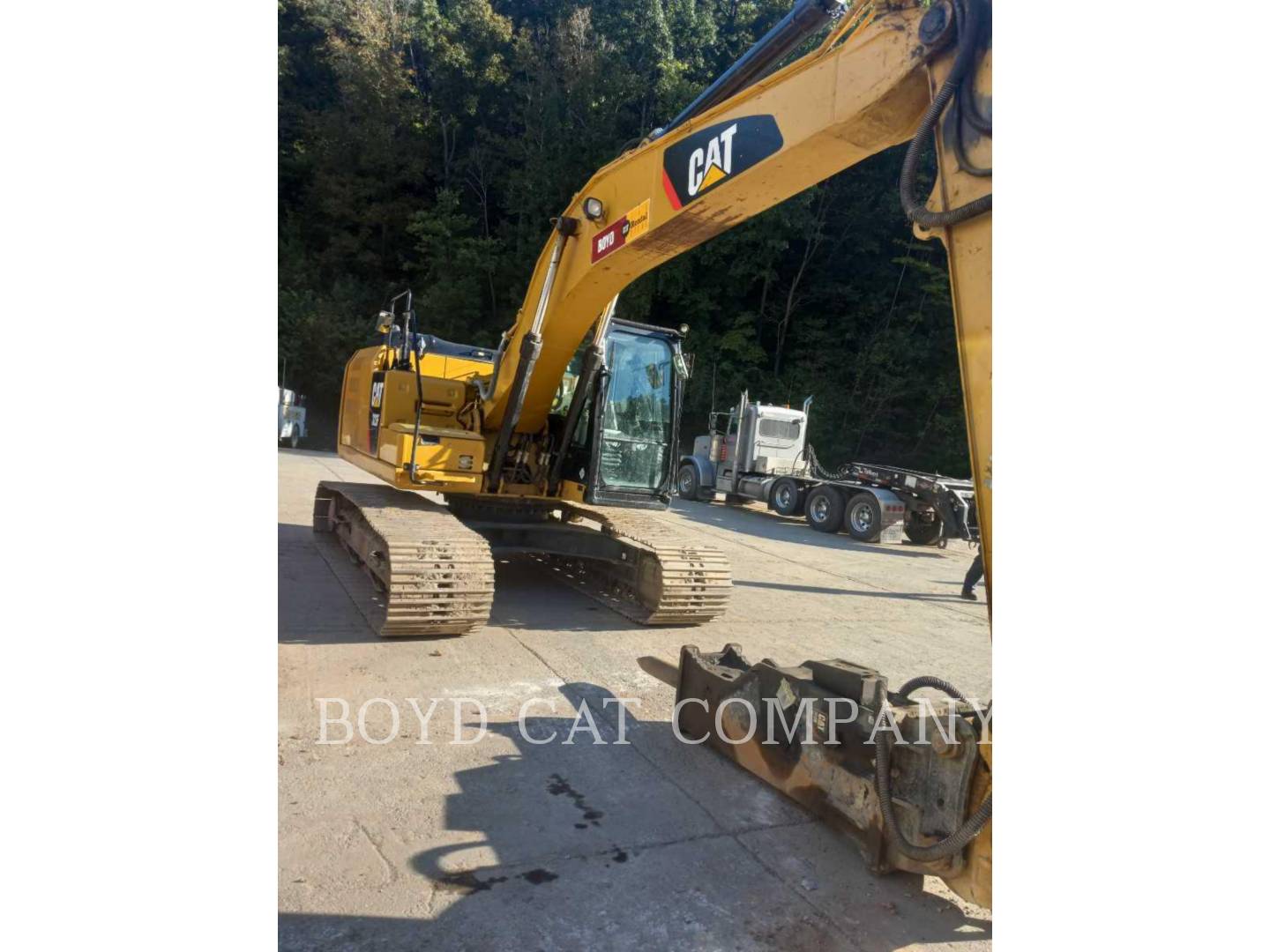 2017 Caterpillar 323FL Excavator